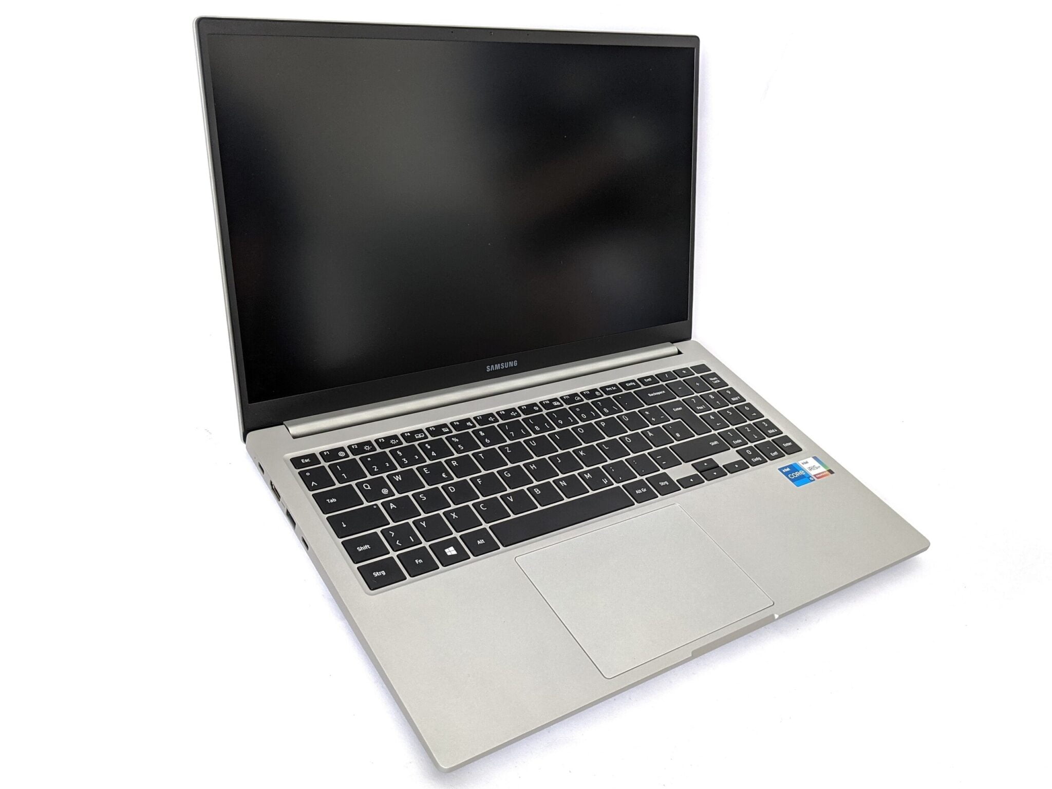 NOV Samsung Galaxy Book NP 750XDA - Polovni Laptopovi